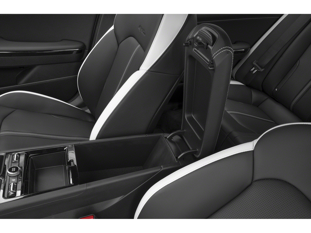2025 Kia K5 GT-Line - Photo 10