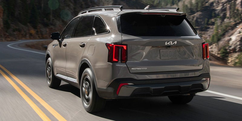 Hybrid Efficiency: The 2024 Kia Sorento Hybrid