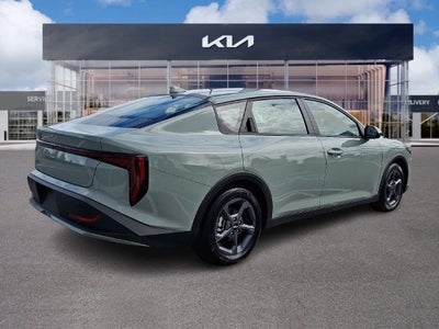 2026 Kia K4 LXS