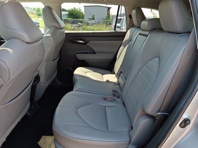 2021 Toyota Highlander Hybrid XLE