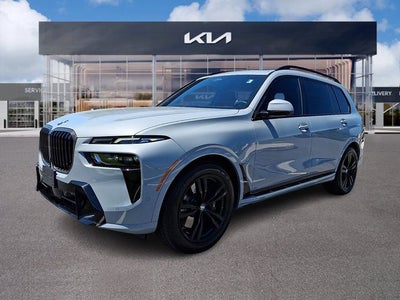 2023 BMW X7 xDrive40i