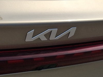2022 Kia K5 EX