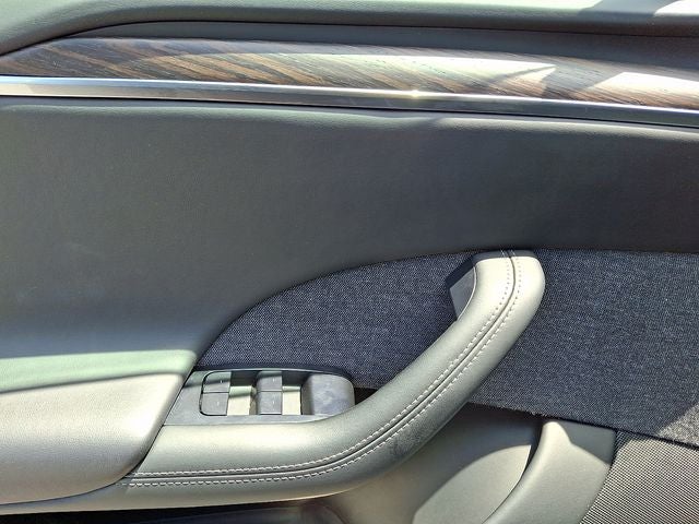 2023 Tesla Model S Base
