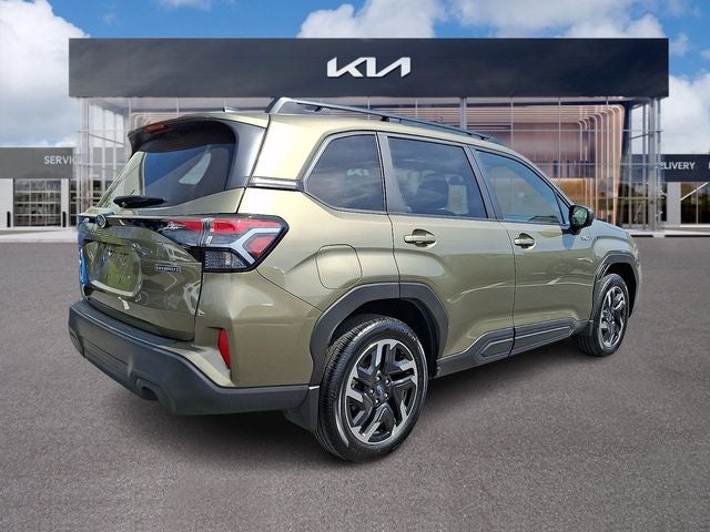 2025 Subaru Forester Hybrid Premium