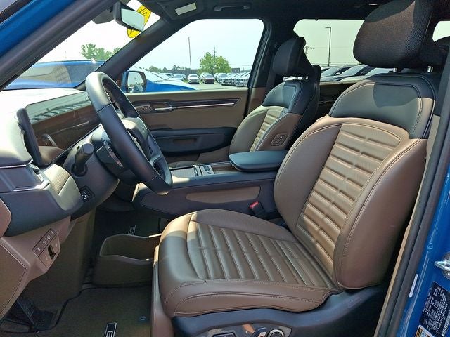 2024 Kia EV9 Land