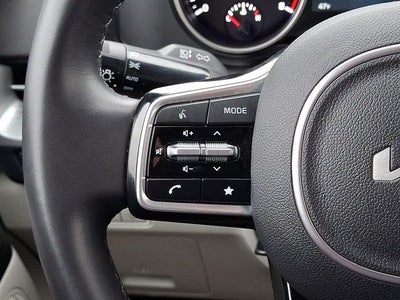 2023 Kia Carnival LX Seat Package