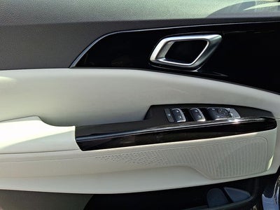 2024 Kia Carnival EX