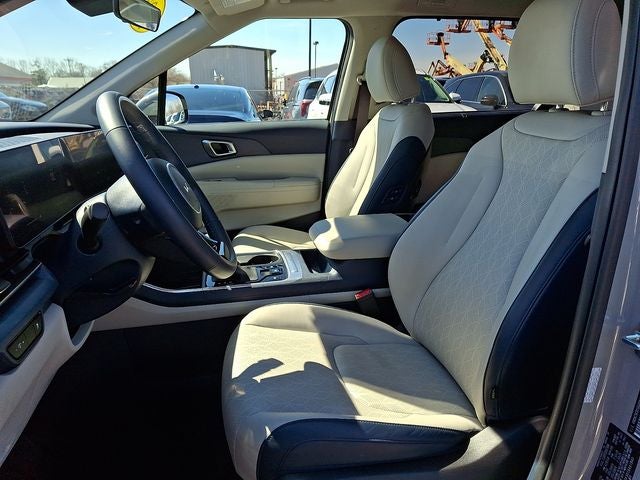 2025 Kia Carnival EX