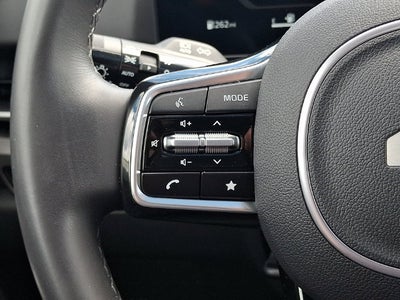 2025 Kia Carnival SX