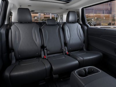 2026 Kia Carnival Hybrid Base
