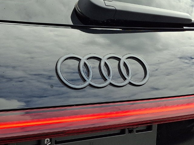 2026 Audi SQ5 Prestige quattro