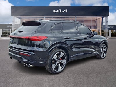 2026 Audi SQ5 Prestige quattro
