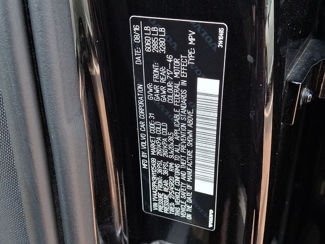 2017 Volvo XC90 T6 Momentum