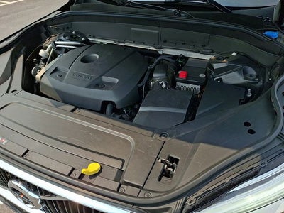 2017 Volvo XC90 T6 Momentum