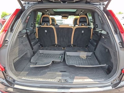 2017 Volvo XC90 T6 Momentum