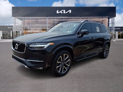 2017 Volvo XC90 T6 Momentum