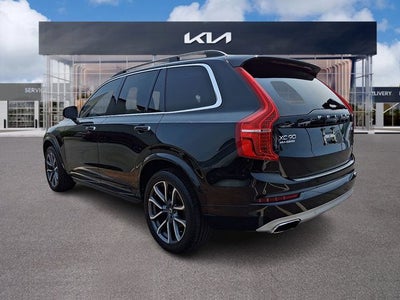 2017 Volvo XC90 T6 Momentum