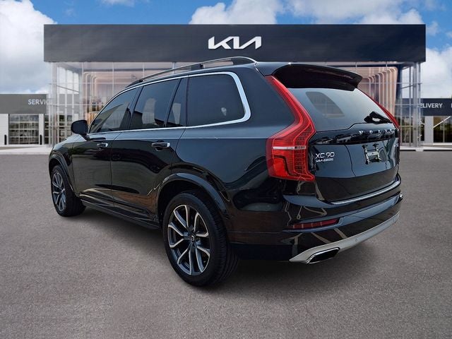 2017 Volvo XC90 T6 Momentum