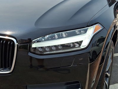 2017 Volvo XC90 T6 Momentum