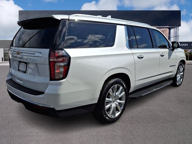 2022 Chevrolet Suburban High Country
