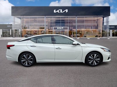 2022 Nissan Altima 2.5 SL