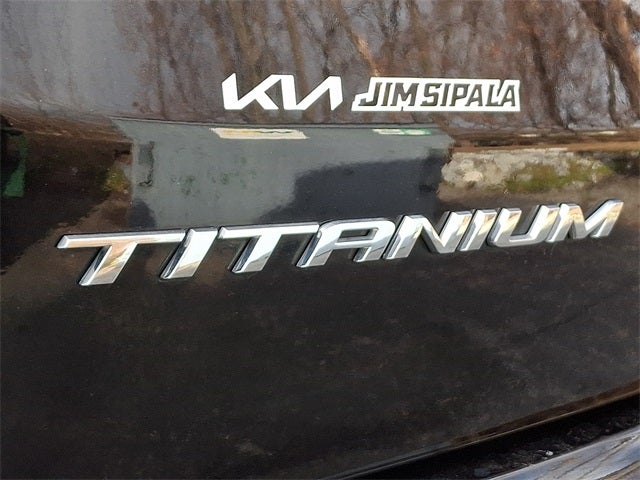 2024 Ford Edge Titanium