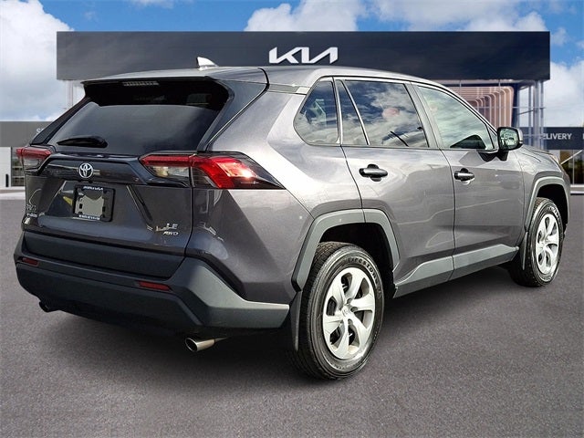 2022 Toyota RAV4 LE