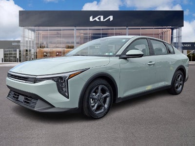 2026 Kia K4 LXS