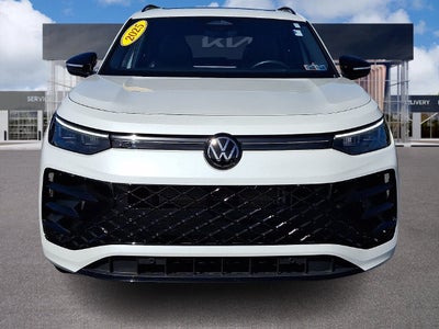 2025 Volkswagen Tiguan 2.0T SE R-Line Black