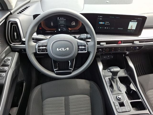 2025 Kia Sorento LX