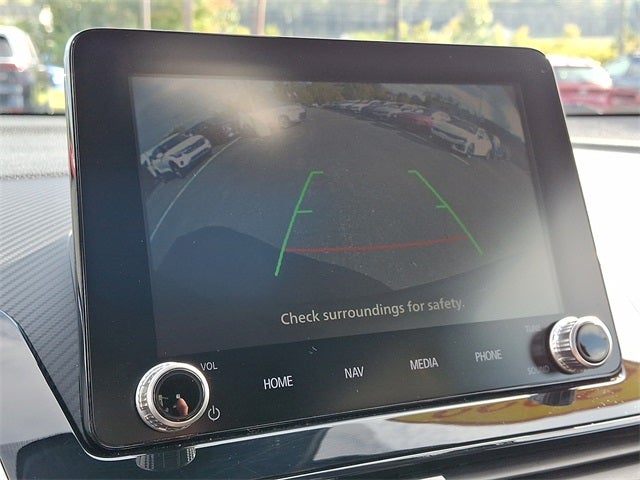 2022 Mitsubishi Eclipse Cross Base