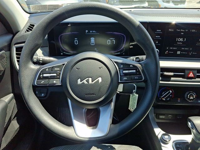 2025 Kia Seltos LX