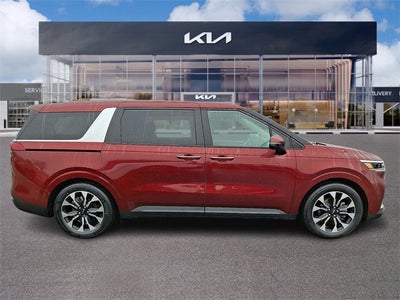 2024 Kia Carnival EX