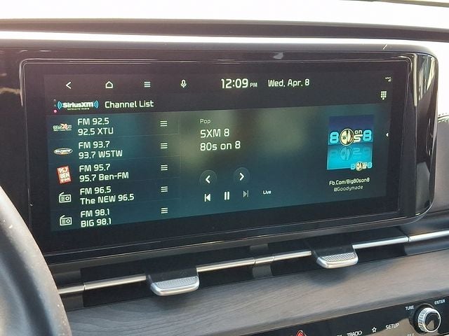 2024 Kia Carnival EX