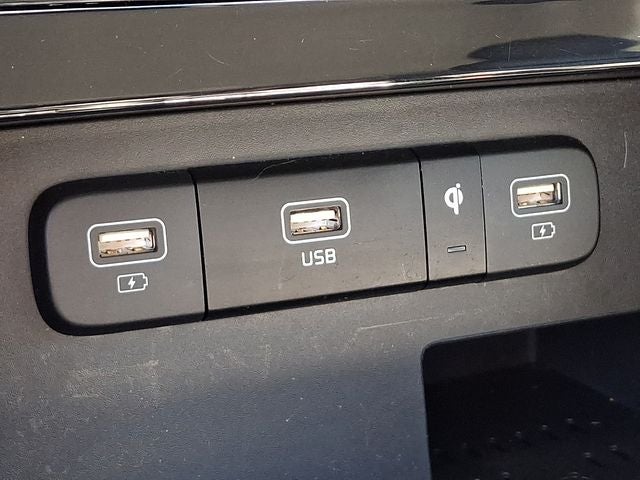 2024 Kia Carnival EX