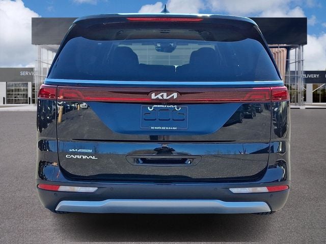 2024 Kia Carnival EX