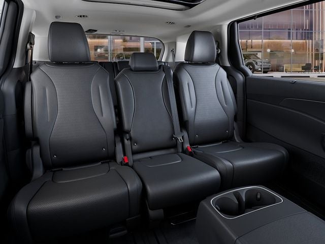 2026 Kia Carnival Hybrid Base