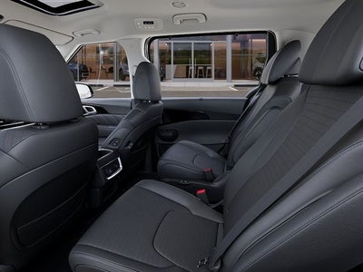 2026 Kia Carnival Hybrid Base