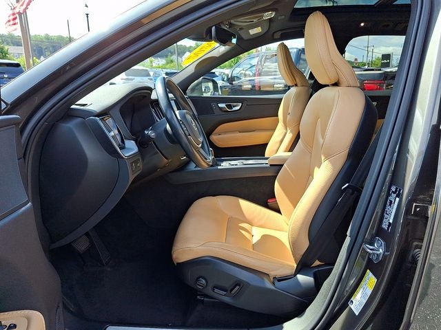 2020 Volvo XC60 T5 Momentum
