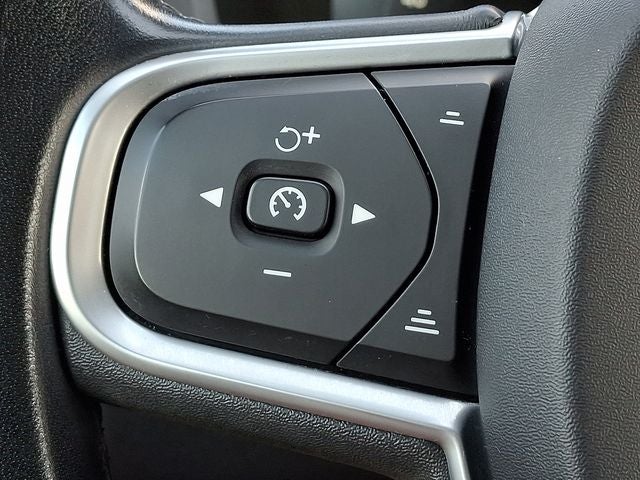 2020 Volvo XC60 T5 Momentum