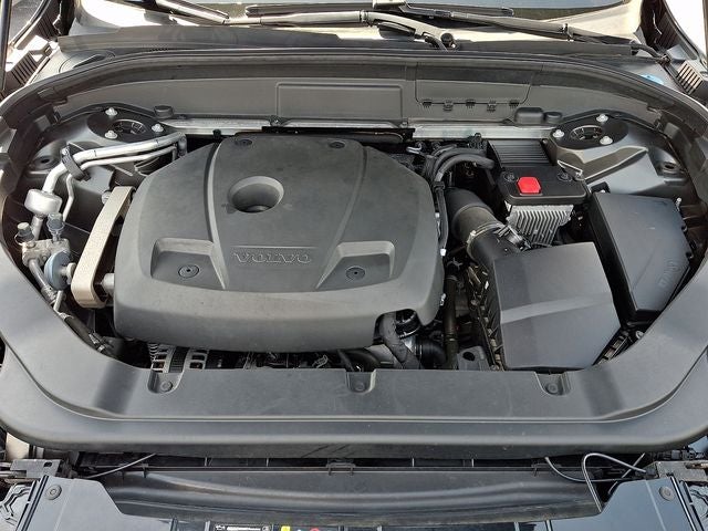 2020 Volvo XC60 T5 Momentum